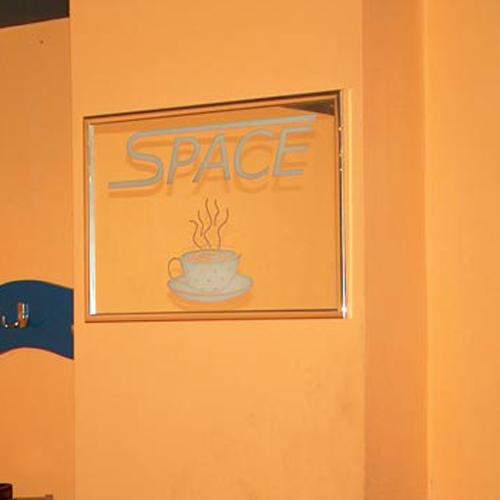 Rame si tablouri pentru Space Bar Oradea